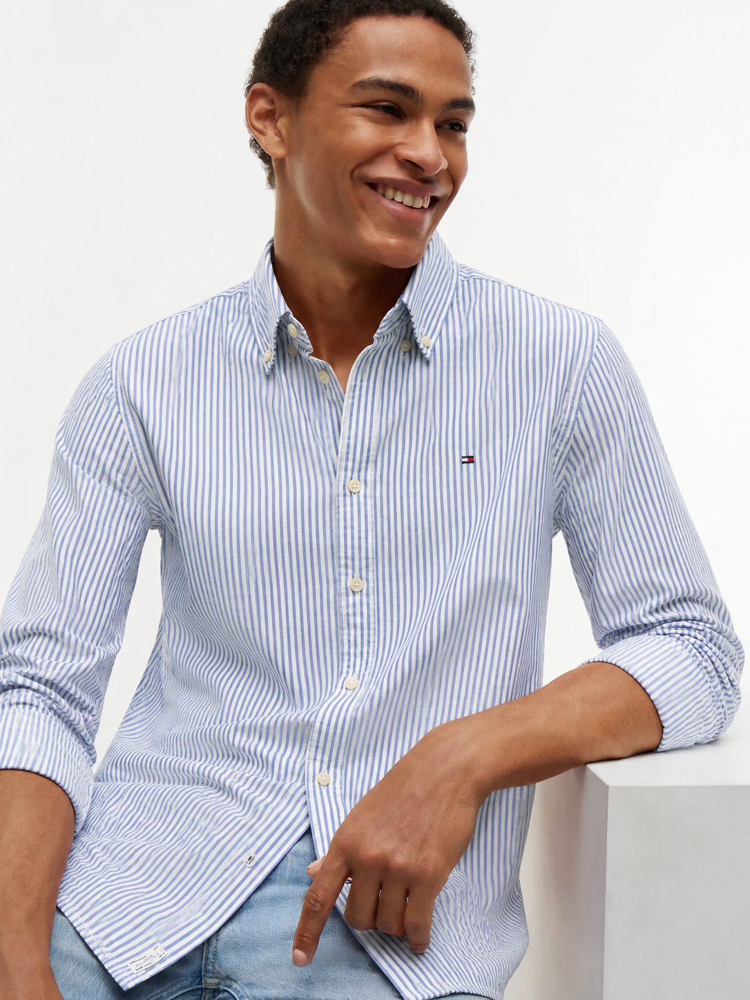 Tommy Hilfiger Slim Fit Long-Sleeved Fine Striped Poplin Cotton Shirt – Mid Blue/White
