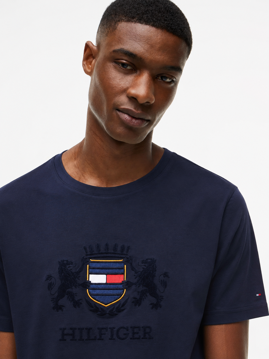 Tommy Hilfiger Crest Logo Slim Fit T-Shirt