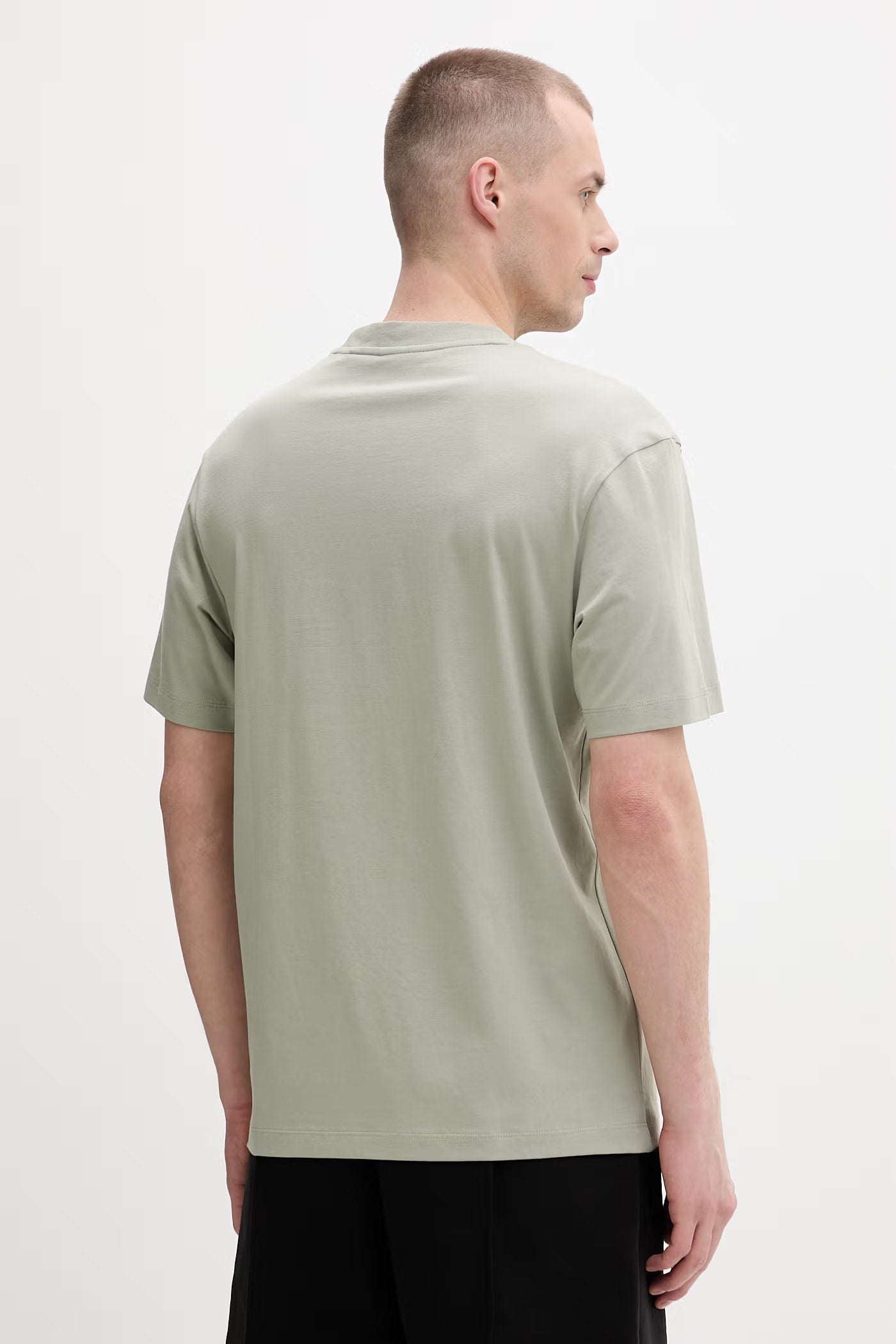 HUGO Menswear Relaxed-Fit Graphic T-Shirt in Open Green – Japanese Crane & Floral Edition